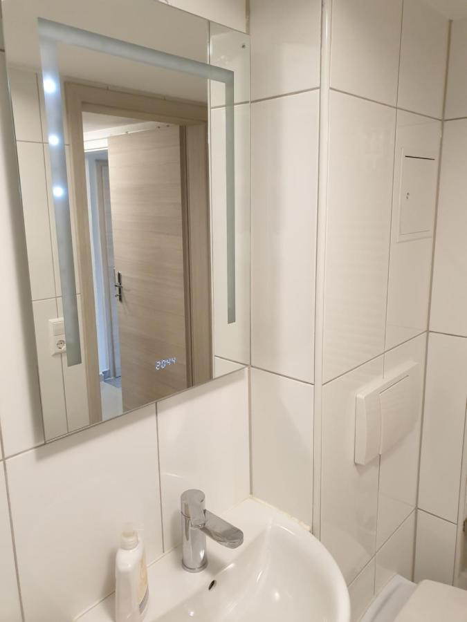 Moderne Einliegerwohnung Amara - Friedrichshafen Am Bodensee Exteriör bild