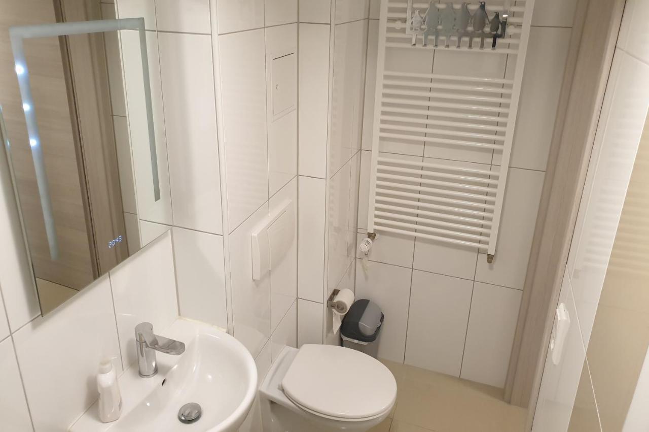 Moderne Einliegerwohnung Amara - Friedrichshafen Am Bodensee Exteriör bild